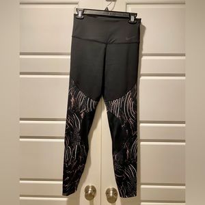Nike Dri-Fit Leggings Size Medium